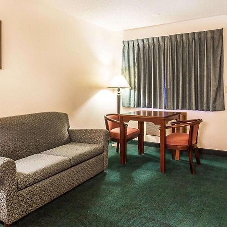 Econolodge Everett Eksteriør bilde